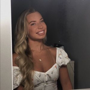 Meet your Posher, Sierra